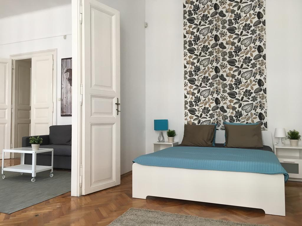 Budget Apartment By Hi5-Rakoczi 24 บูดาเปสต์ ภายนอก รูปภาพ