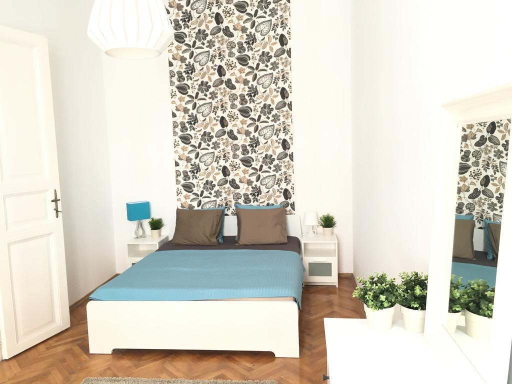 Budget Apartment By Hi5-Rakoczi 24 บูดาเปสต์ ภายนอก รูปภาพ