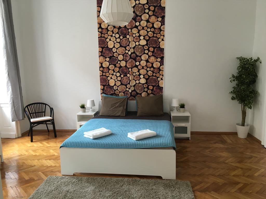 Budget Apartment By Hi5-Rakoczi 24 บูดาเปสต์ ภายนอก รูปภาพ